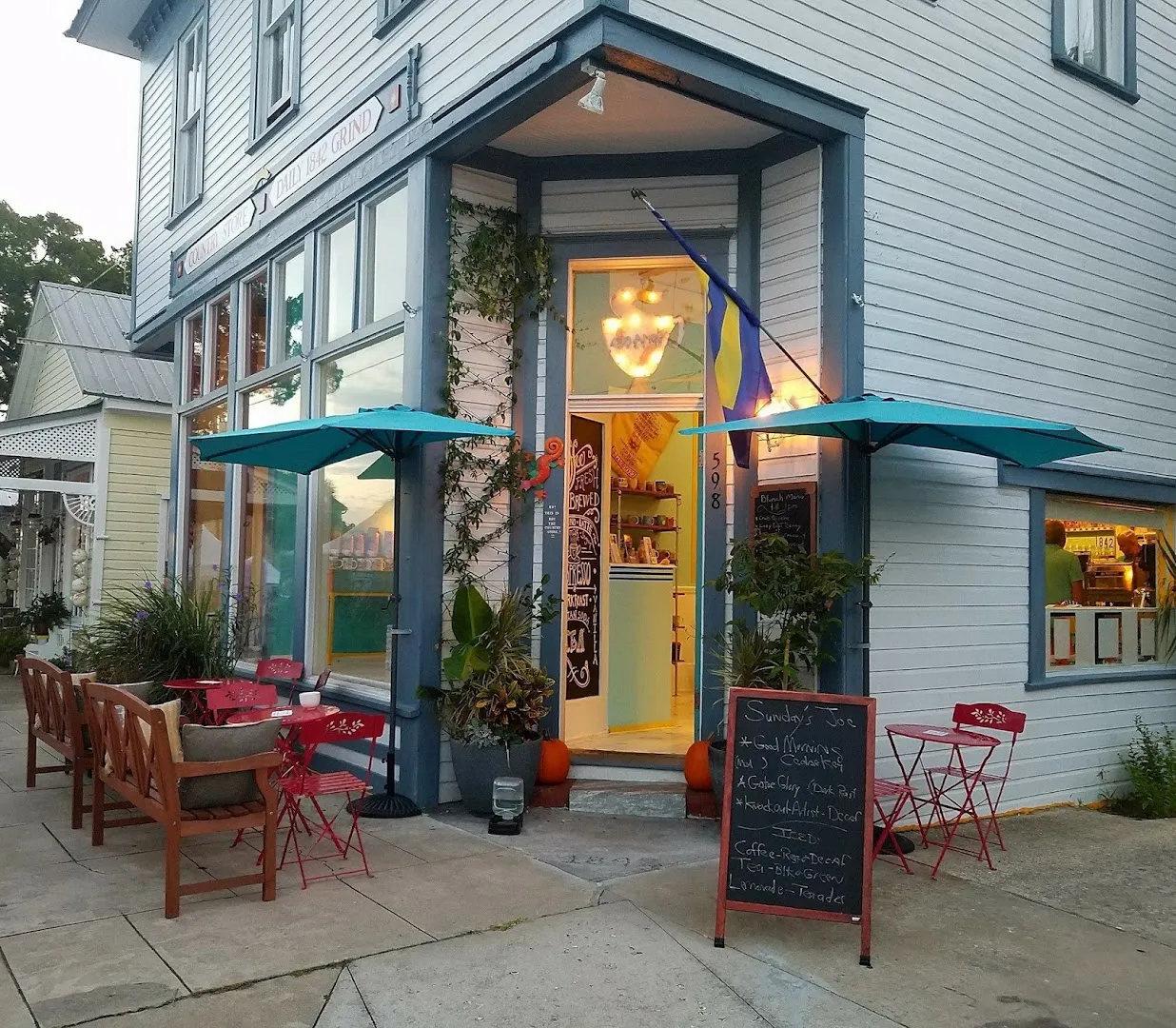 1842 Daily Grind & Mercantile